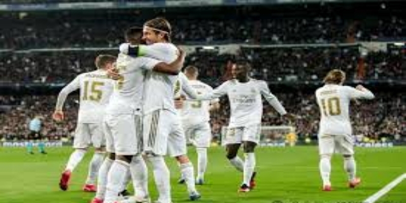 乐鱼体育对比分析：C罗与梅西的欧冠之路-乐鱼体育