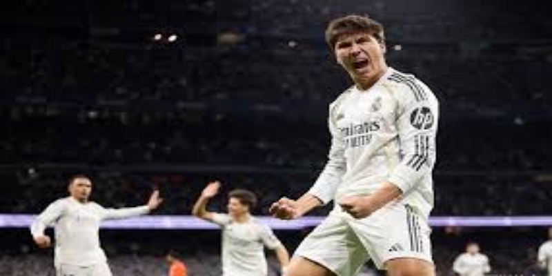 乐鱼体育战术观察：锋线重组显奇效-乐鱼体育