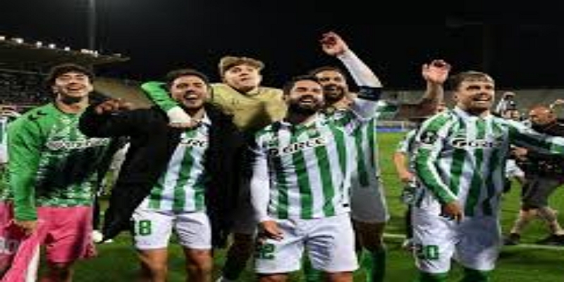 决赛现场混乱：乐鱼体育独家回顾暴力瞬间-乐鱼体育