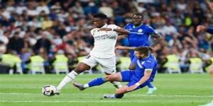 战术复盘与关键球员表现-乐鱼体育