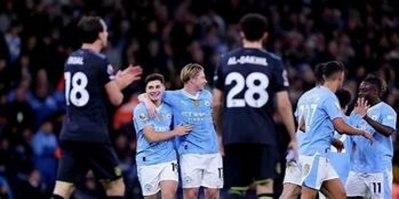 乐鱼体育视角：曼城中场换血与战略重构同步启动-乐鱼体育