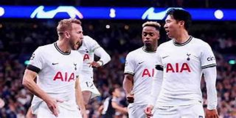 穆里尼奥夏窗蓝图：留住核心与精准补强-乐鱼体育